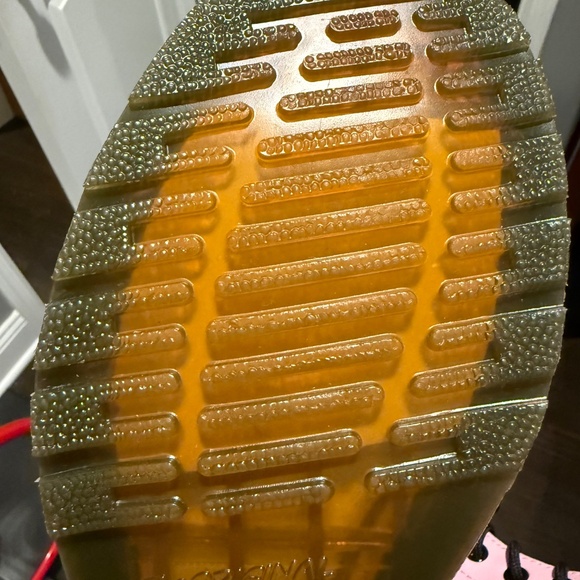 Dr. Martens 1460 Light Pink Patent Leather Lace Up Combat Boots Size 7 - Picture 3 of 4